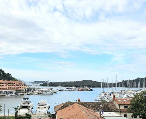 Maison unique à Vrsar avec vue sur la mer, à seulement 50 mètres de la mer, à vendre - pic 3