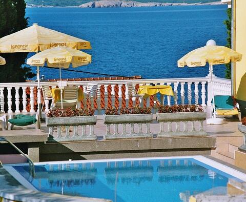 Grand hotel in Crikvenica, 45 m from the sea, for sale - pic 2