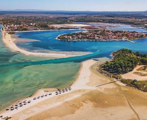 Appartement neuf de haute qualité sur la première ligne de construction vers la mer à Nin, à vendre - pic 4