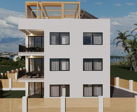 Appartement neuf de haute qualité sur la première ligne de construction vers la mer à Nin, à vendre - pic 8