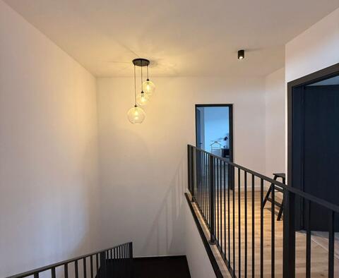 New modern design villa in Rovinj, 7 km from the sea, for sale - pic 7