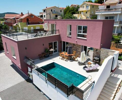 Villa in Marina, Sibenik, 200 m vom Meer entfernt, zu verkaufen - foto 6