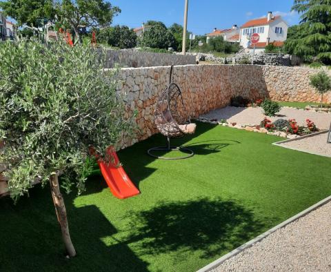 Rez-de-chaussée avec piscine à Krk, dans le village de Garica, à vendre - pic 23