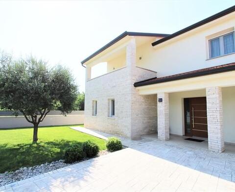  Modern villa near the sea and the city of Porec, for sale - pic 2