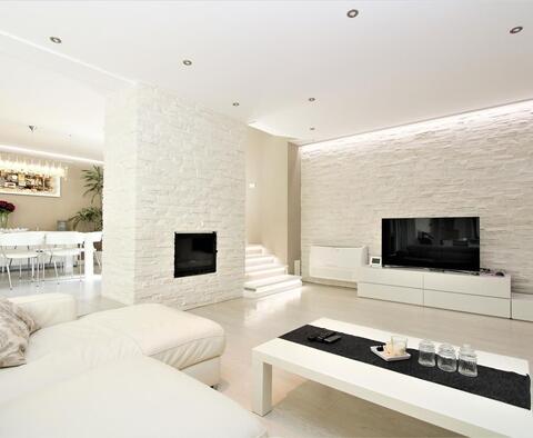  Modern villa near the sea and the city of Porec, for sale - pic 8