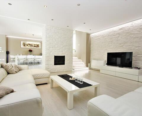  Modern villa near the sea and the city of Porec, for sale - pic 10