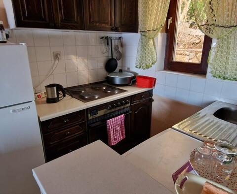 Maison bon marché à Klenovica, à 300 m de la mer, avec vue sur la mer, à vendre - pic 10