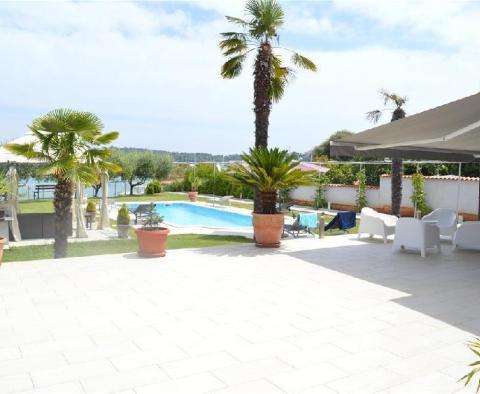 Villa en bord de mer avec piscine à Pjescana Uvala, banlieue pittoresque de Pula ! - pic 5