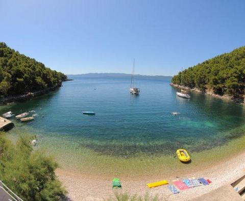 Niedriger Preis - großes Grundstück am Meer von 14 830 m2 auf der Insel Hvar! - foto 10