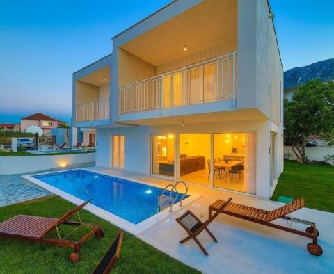 Seven new modern villas for sale in Kastela, Split - one is for sale! 