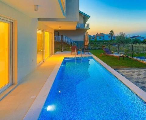 Seven new modern villas for sale in Kastela, Split - one is for sale! - pic 4