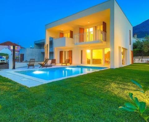 Seven new modern villas for sale in Kastela, Split - one is for sale! - pic 5