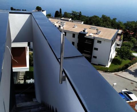Két ritka penthouse eladó Rijekában, Kantrida területén, gyönyörű kilátással a tengerre - pic 28