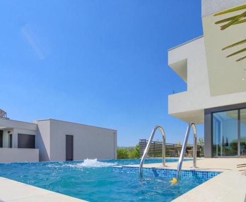 Beautiful modern villa in Kostrena - on millionaires street - pic 5