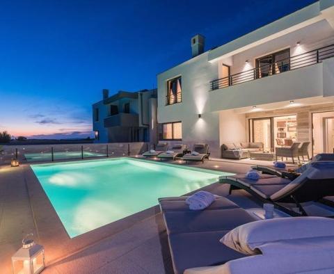 Fantastic modern villa in Privlaka area with SPA oasis, jacuzzi and swimming pool - pic 13