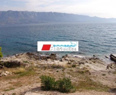 Einzigartige Villa am Wasser auf der Insel Brac auf 11.000 m2 Grundstück am Meer - foto 34