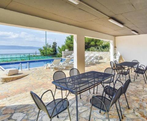 Luxus-Touristenimmobilie an der Omis Riviera, neues 5 ***** Hotel zum Verkauf - foto 6