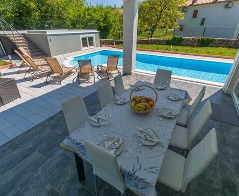 New villa in authentic style with pool and landscaped garden in Labin area - pic 20