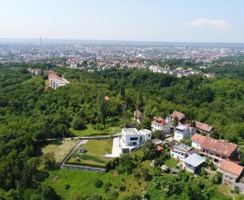 Super-attractive urbanized land plot in prestigious district of Zagreb - pic 2