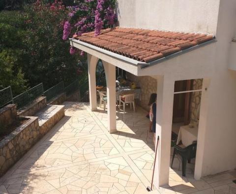 Apart-Haus in erster Meereslinie in Vrbosko, Hvar - foto 15