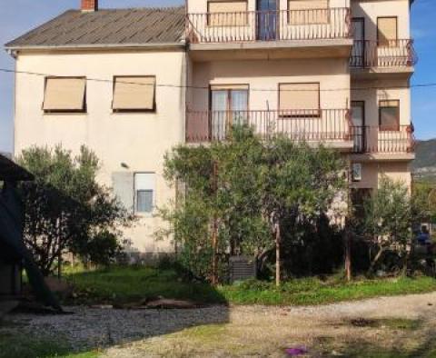 Great investment property on the first line to the sea in Kastel Stafilic with direct access to the pebble beach - pic 3