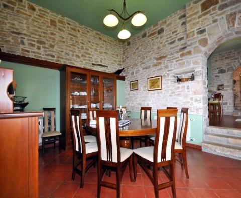 Luxueuse villa en pierre au centre de l'Istrie dans la région de Zminj - pic 39