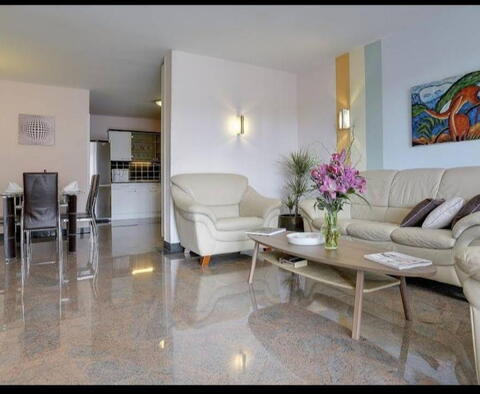 Discounted! Apart-house of 4 apartments for sale in Pomer, Medulin just 200 meters from the sea - pic 4