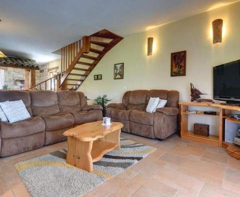 Spacious villa with pool and two residential wings, Pazin area - pic 14