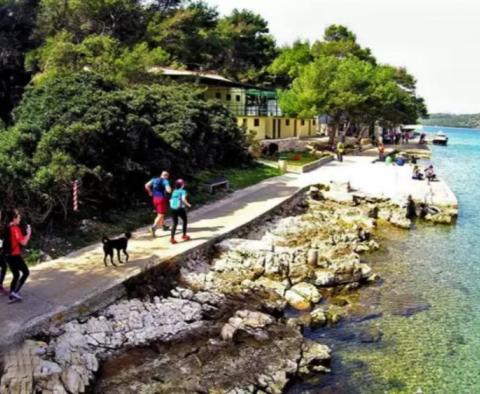 Einzigartige Immobilie zum Verkauf auf einer jungfräulichen Insel Kornati - foto 9