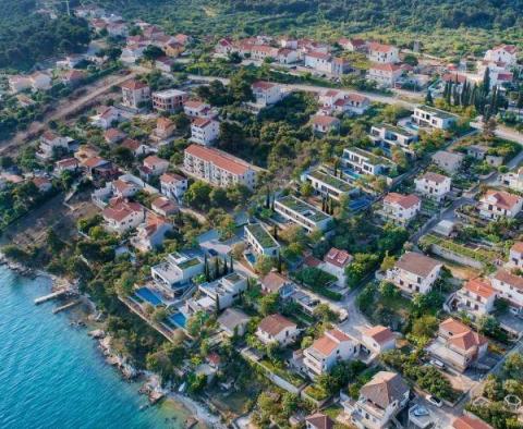 Villa moderne exceptionnelle au bord de l'eau avec piscine à débordement dans la nouvelle communauté de Ciovo - pic 8