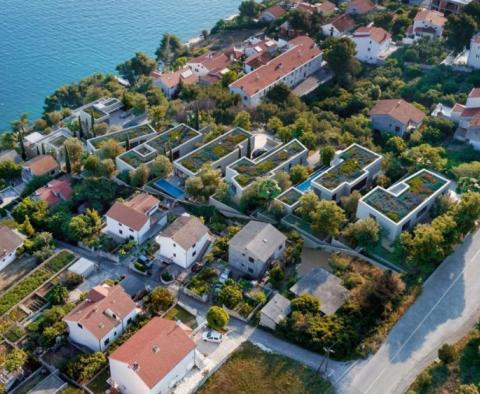 Villa moderne exceptionnelle au bord de l'eau avec piscine à débordement dans la nouvelle communauté de Ciovo - pic 13