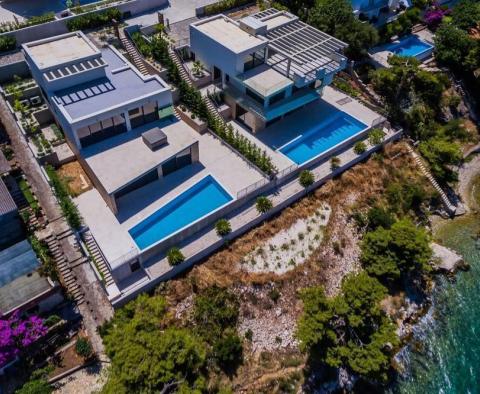 Villa moderne exceptionnelle au bord de l'eau avec piscine à débordement dans la nouvelle communauté de Ciovo - pic 25