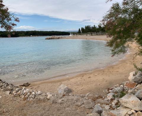 Grundstücke in Punat auf Krk auf der ersten Baulinie zum Meer und aufwärts - foto 9