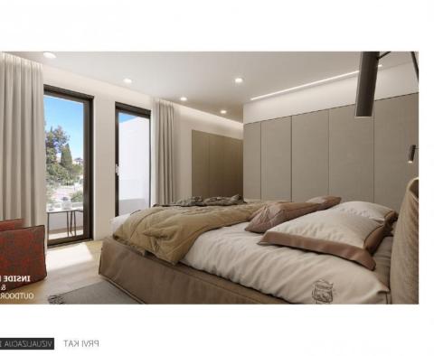 Wyjątkowy luksusowy apartament na sprzedaż w Rovinj 700 metrów od plaży - pic 14