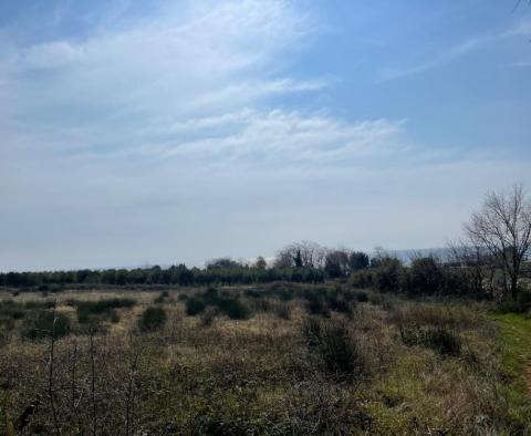 Städtisches Grundstück zum Verkauf in der Gegend von Umag - foto 3