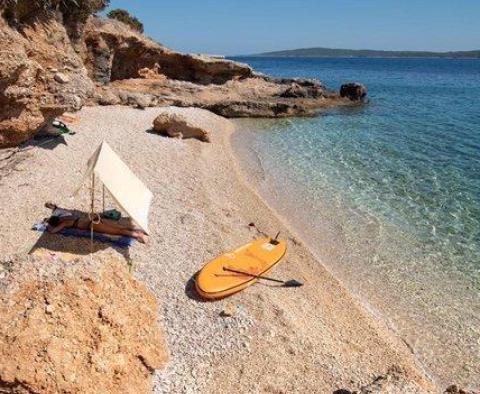 Městský pozemek s panoramatickým výhledem na moře na ostrově Hvar - pic 2