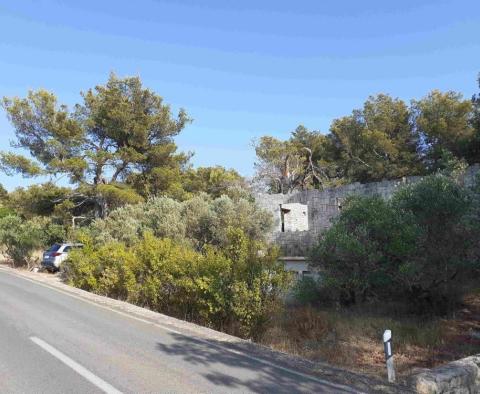 Terrain à bâtir avec vue sur la mer à seulement 500 mètres de la mer sur l'île de Solta ! - pic 13