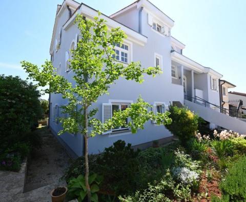 Geräumige Familienvilla mit Meerblick in der Gegend von Pula, in Vinkuran 