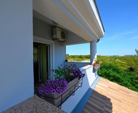 Geräumige Familienvilla mit Meerblick in der Gegend von Pula, in Vinkuran - foto 43