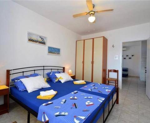 Apart-Haus mit Swimmingpool und 6 Apartments in erster Meereslinie auf Mali Losinj - foto 22