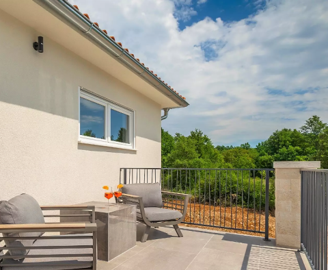 Villa bien pensée avec piscine dans le quartier de Labin, le rêve de René Descartes - pic 21