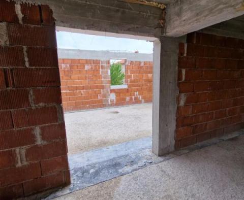 Villa of two parts under construction in Porec suburbs with distant sea views - pic 5