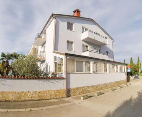 Appartement touristique de 7 appartements à Fažana, à seulement 230 mètres de la plage 