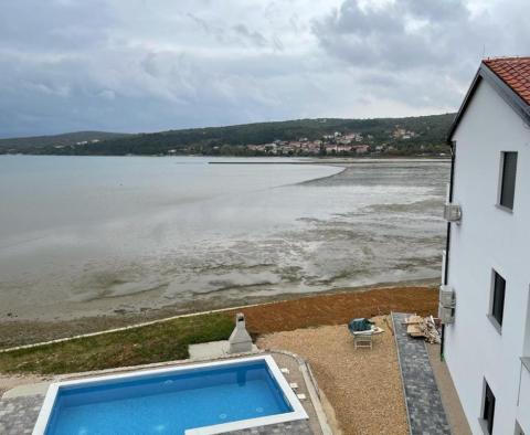 Neues Penthouse am Wasser mit 4 Schlafzimmern in Cizici direkt am Strand, Residenz mit Pool - foto 23