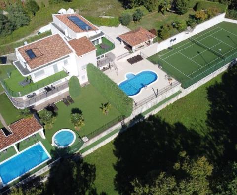 Villa à Pobri, Opatija avec terrain de tennis et piscine - pic 3