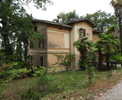 Lux old-timer villa in Opatija for complete modernization - pic 12