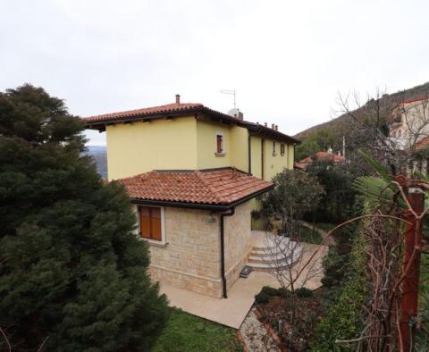 Half of a villa in Opatija just 500 meters from the sea! 