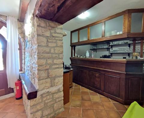 Gyönyörű régi kőből felújított villa Kuriliban, Kanfanarban, amely éttermet, 7 apartmant és négy deluxe szobát kínál - pic 26