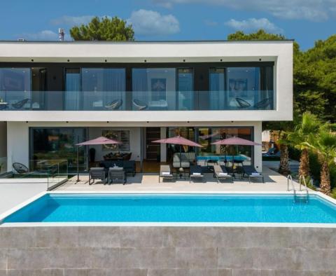 Modern luxurious villa for sale in Medulin, 1 km from the sea - pic 7