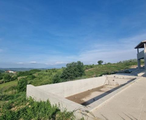 Luxusanwesen mit bezauberndem Blick auf das Innere Istriens in Vizinada - foto 29